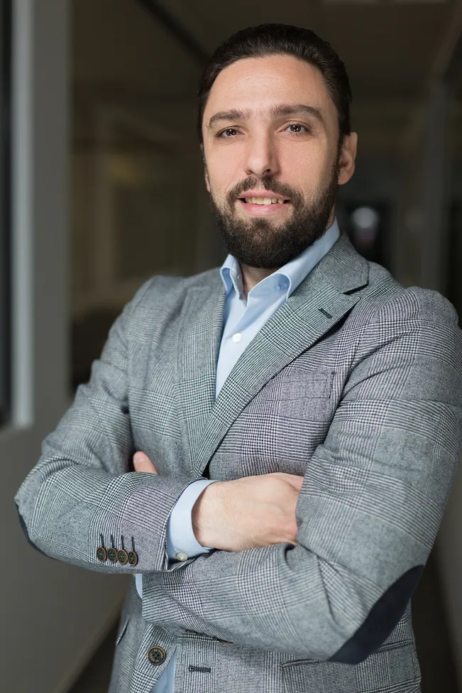 Mihai DINU